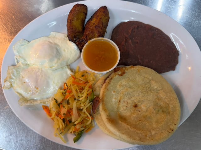 Salvadorian Plate.