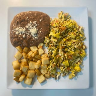 Huevos a la Mexicana (Mexican-Style Eggs)